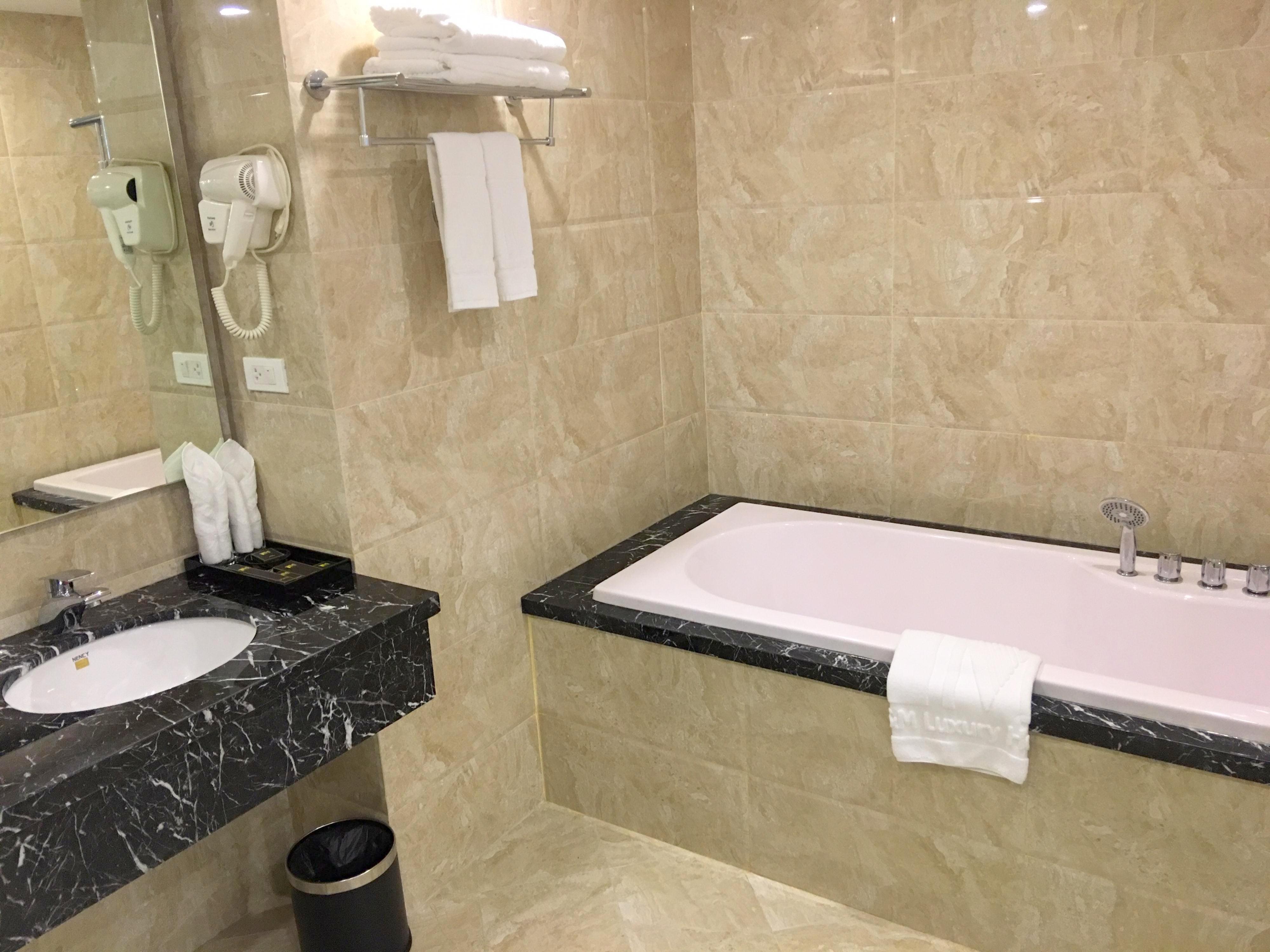T&M Luxury Hotel Ханой Екстер'єр фото